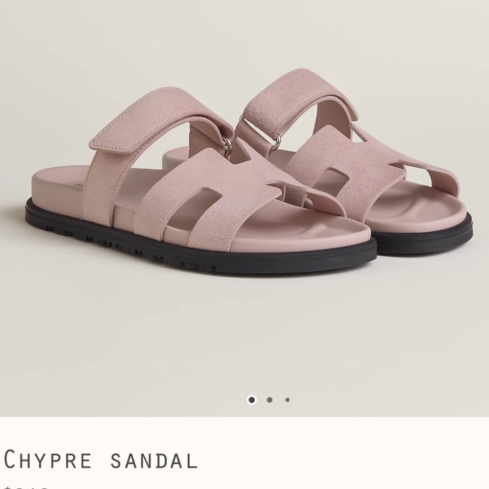 Hermes Chypre Sandal in rose porcelaine size 37.5 size 7.5